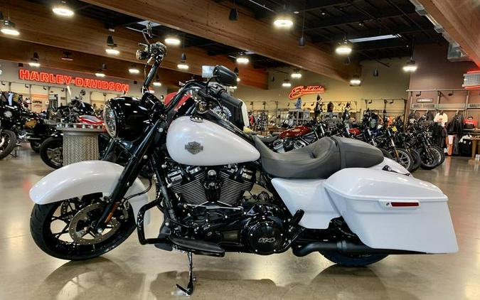 2024 Harley-Davidson® FLHRXS - Road King® Special