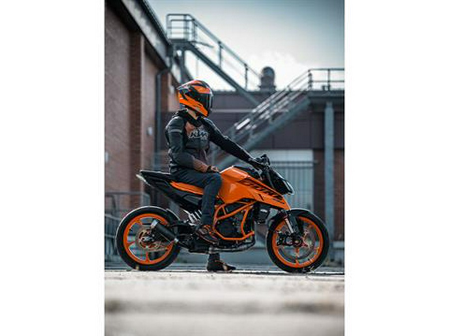 2025 KTM 390 Duke