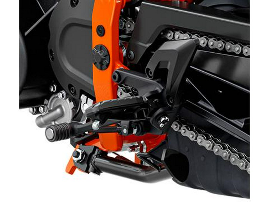 2025 KTM 390 Duke
