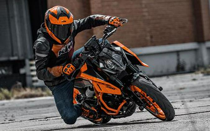 2025 KTM 390 Duke