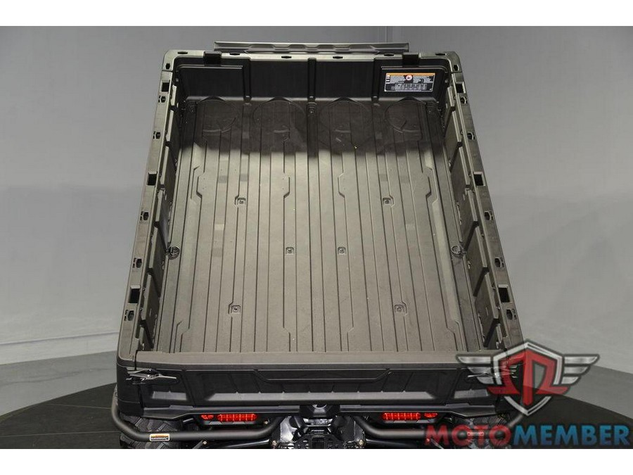 2026 Can-Am Defender 6x6 Limited HD10