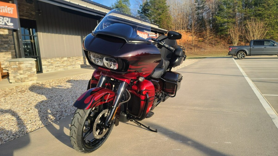 2022 Harley-Davidson CVO™ Road Glide Limited Dante’s Red Fade