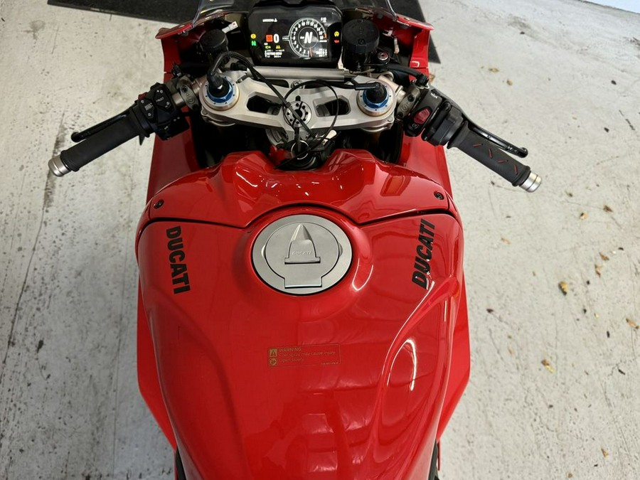 2022 Ducati Panigale V4 S Ducati Red