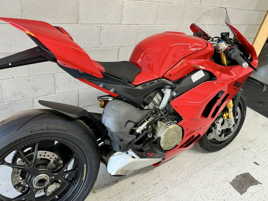 2022 Ducati Panigale V4 S Ducati Red