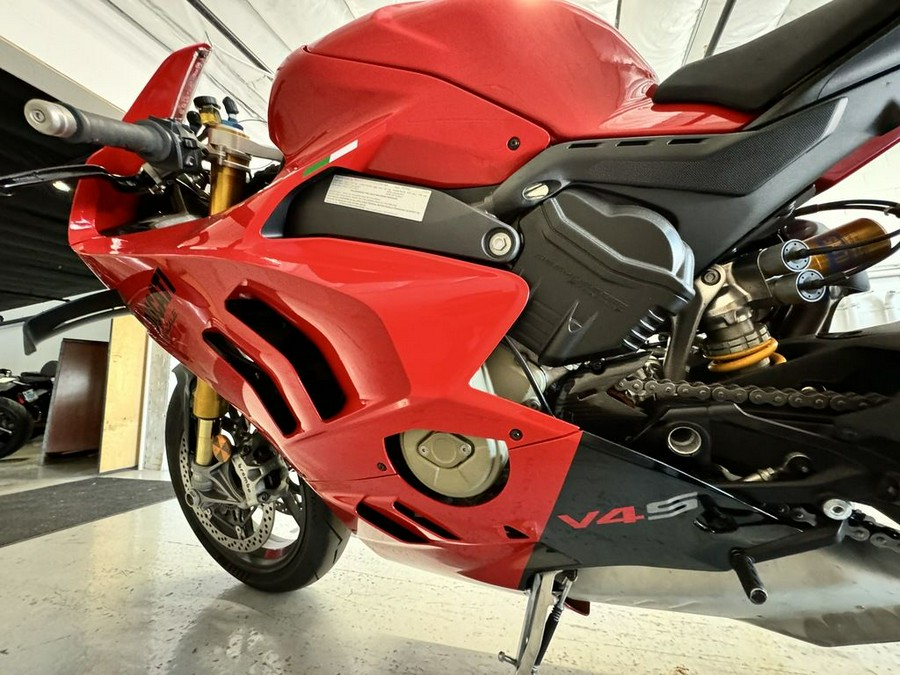 2022 Ducati Panigale V4 S Ducati Red