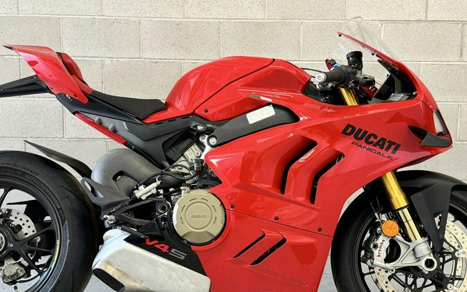 2022 Ducati Panigale V4 S Ducati Red