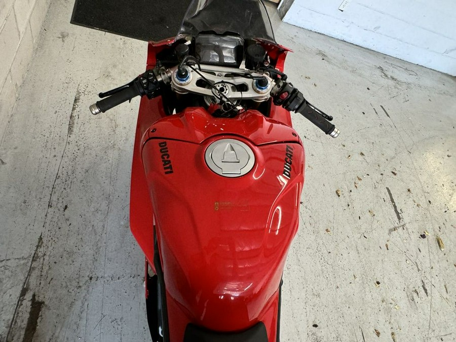 2022 Ducati Panigale V4 S Ducati Red