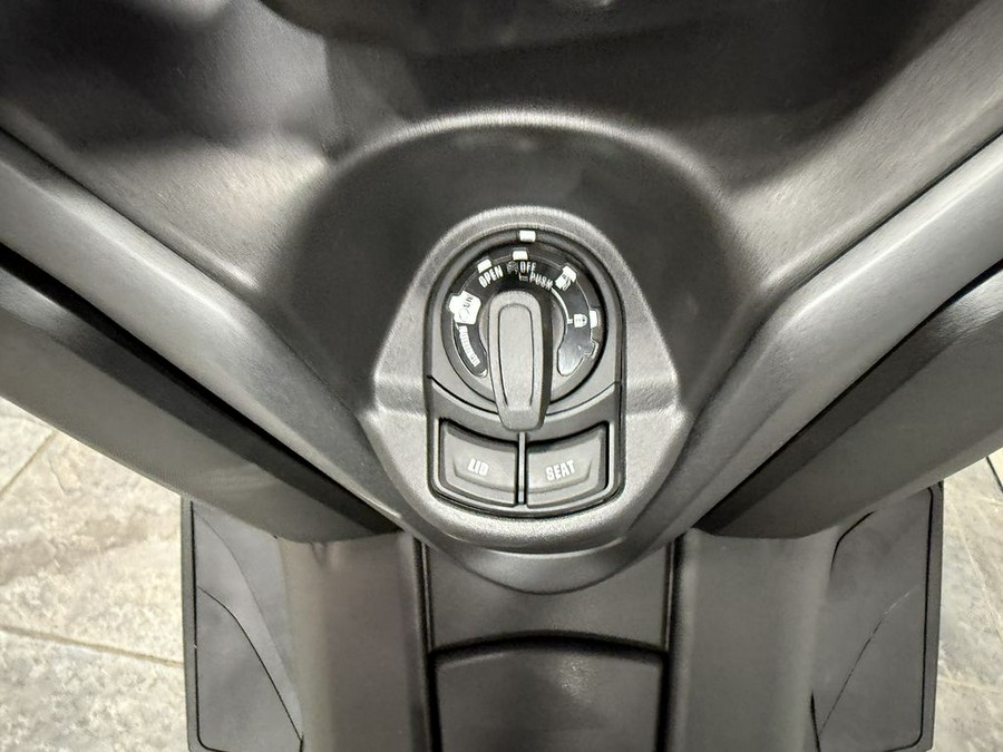 2025 Yamaha XMAX™ Base