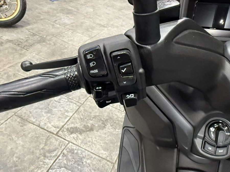 2025 Yamaha XMAX™ Base