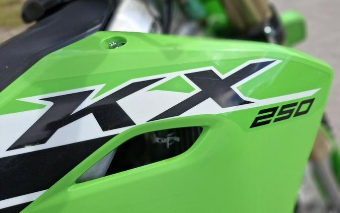 KX252ESFNN 2025 KX250