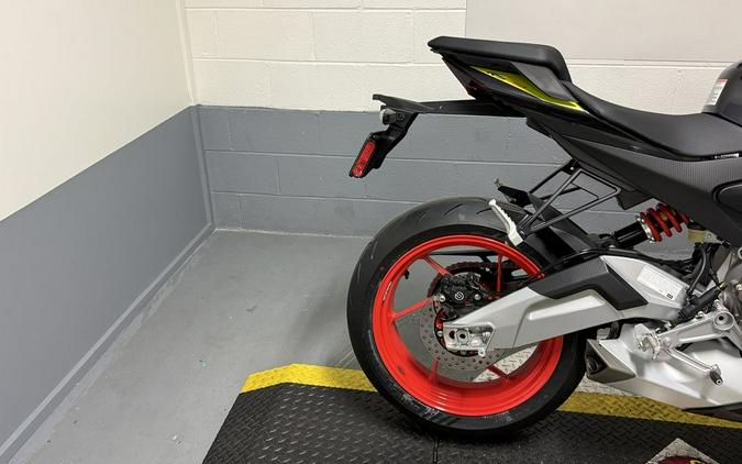 2027 Aprilia® RS 660
