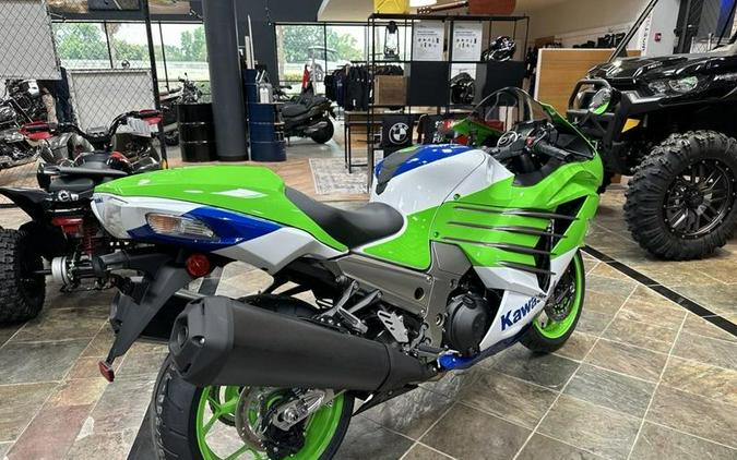 2024 Kawasaki Ninja® ZX™-14R 40th Anniversary Edition ABS