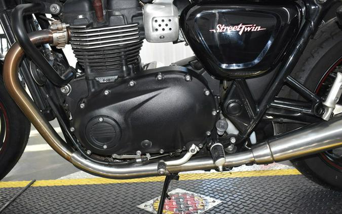 2018 Triumph Street Twin Crystal White