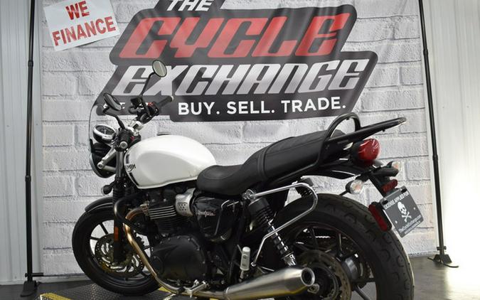 2018 Triumph Street Twin Crystal White