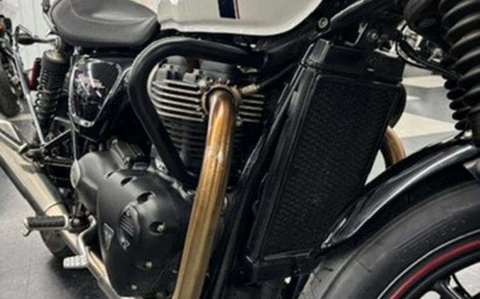 2018 Triumph Street Twin Crystal White