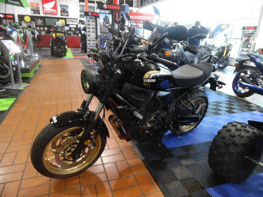 2023 Yamaha XSR700