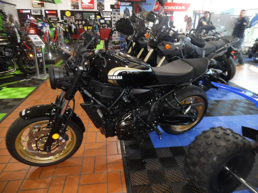 2023 Yamaha XSR700