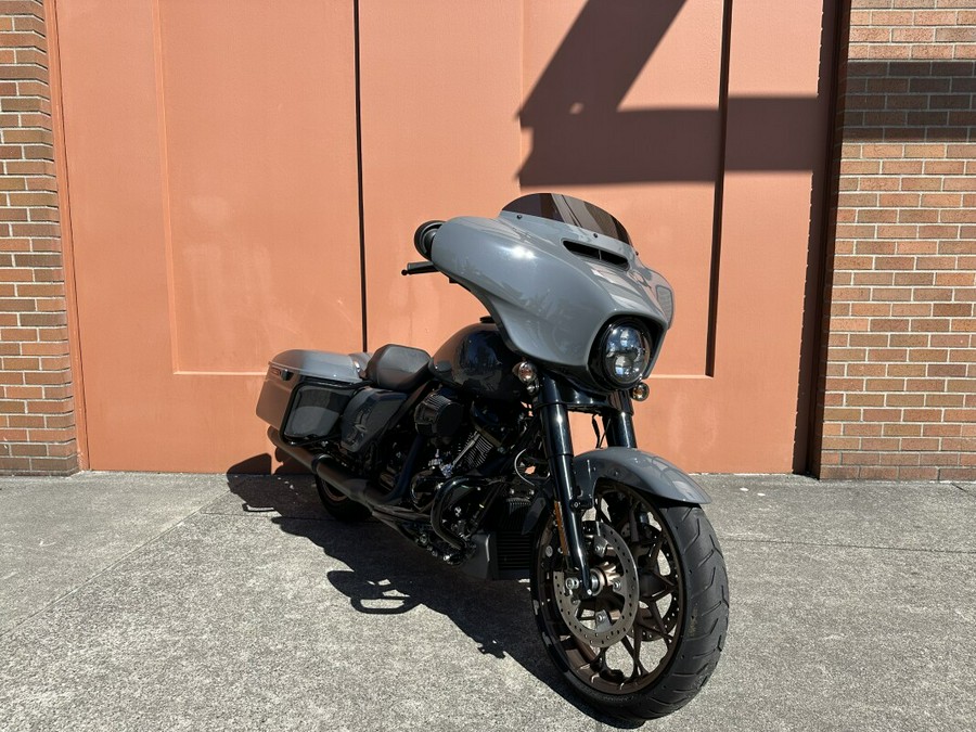 2022 Harley-Davidson Street Glide ST Gunship Gray