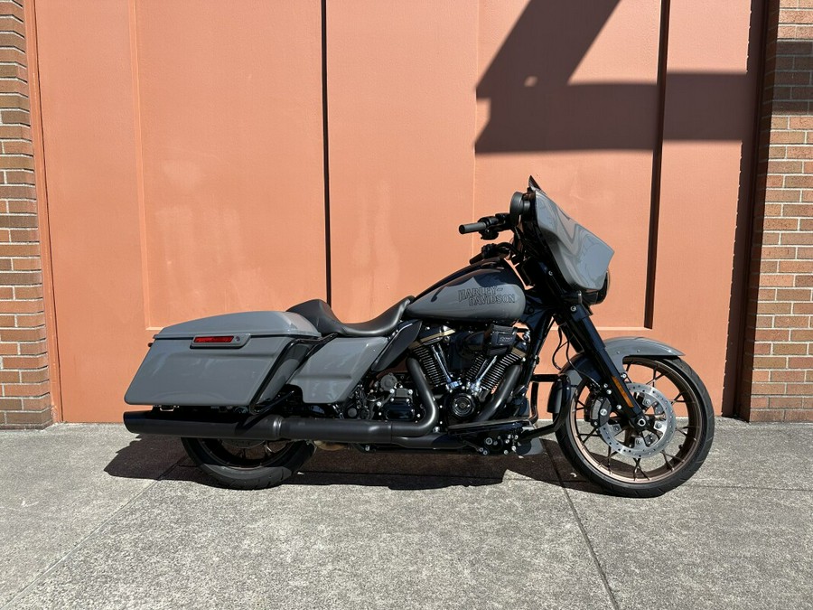 2022 Harley-Davidson Street Glide ST Gunship Gray