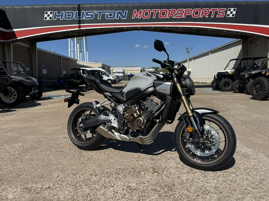 2025 Honda® CB650R E-Clutch