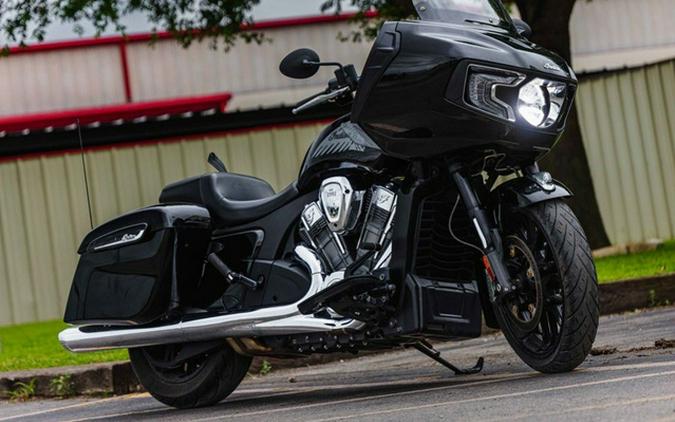 2023 Indian Challenger Black Metallic