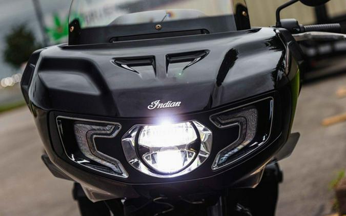 2023 Indian Challenger Black Metallic