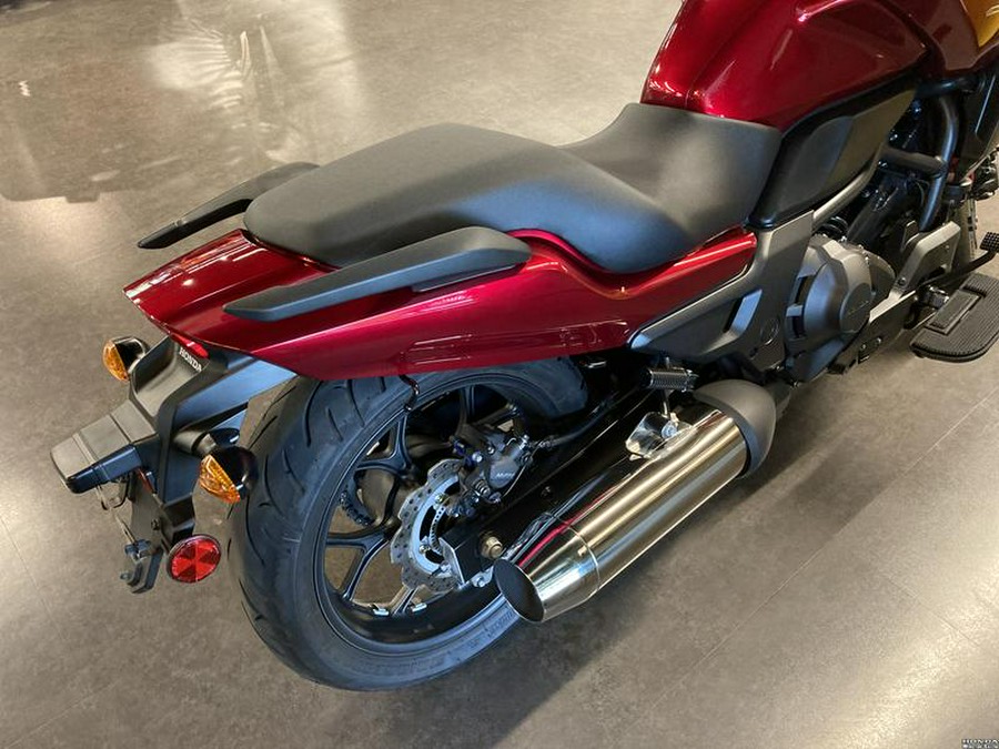 2018 Honda® CTX700 DCT