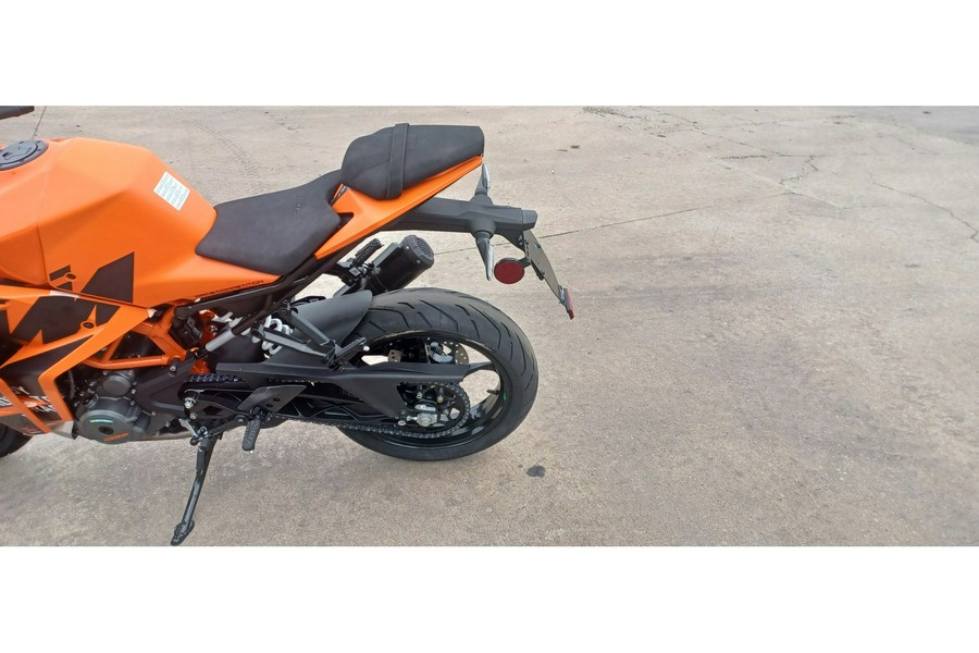 2023 KTM RC 390