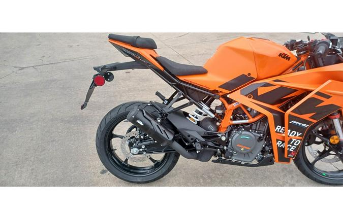 2023 KTM RC 390