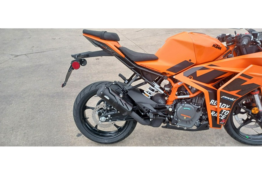 2023 KTM RC 390