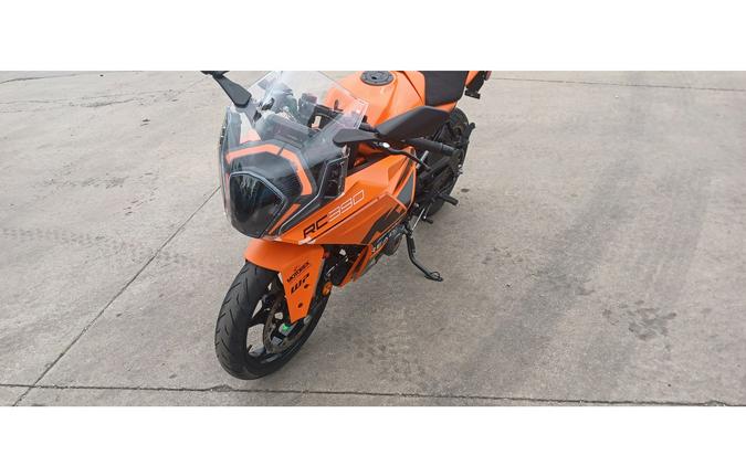 2023 KTM RC 390