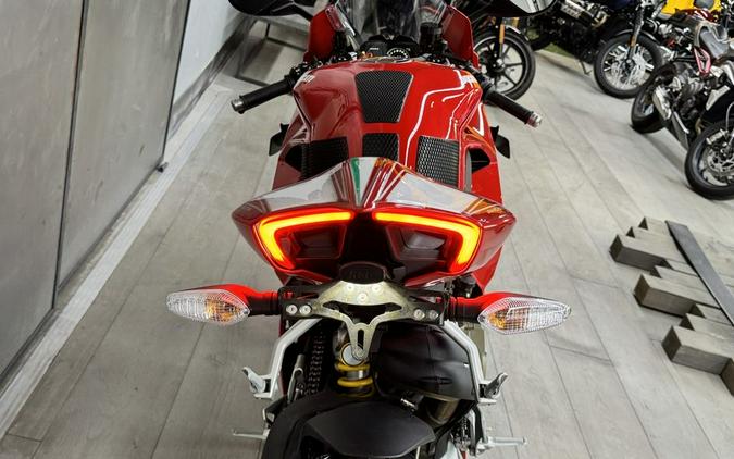 2021 Ducati Panigale V4 Ducati Red