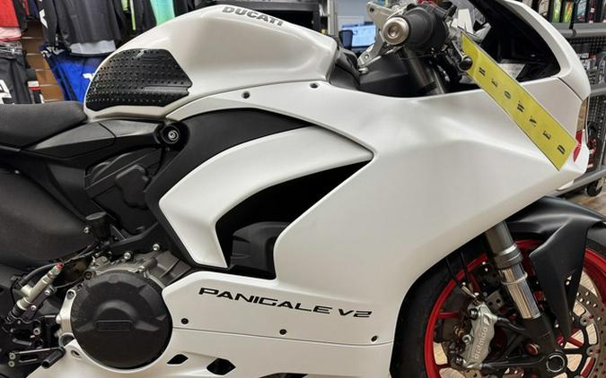 2023 Ducati Panigale V2 White Rosso Livery
