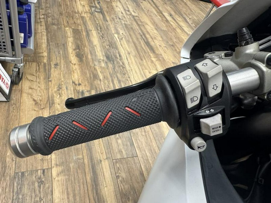 2023 Ducati Panigale V2 White Rosso Livery