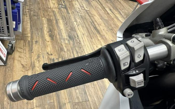 2023 Ducati Panigale V2 White Rosso Livery