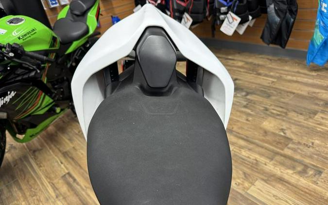 2023 Ducati Panigale V2 White Rosso Livery