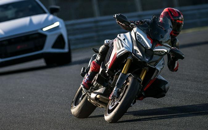 2025 Ducati Multistrada V4 RS