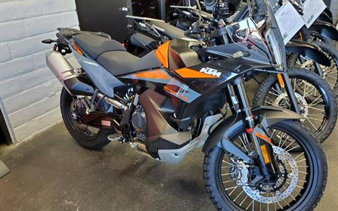 2023 KTM 890 Adventure