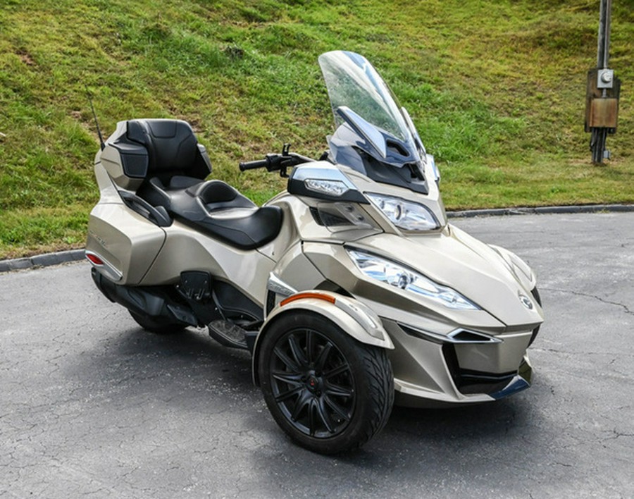 2017 Can-Am Spyder RT S 6-Speed Semi-Automatic (SE6)