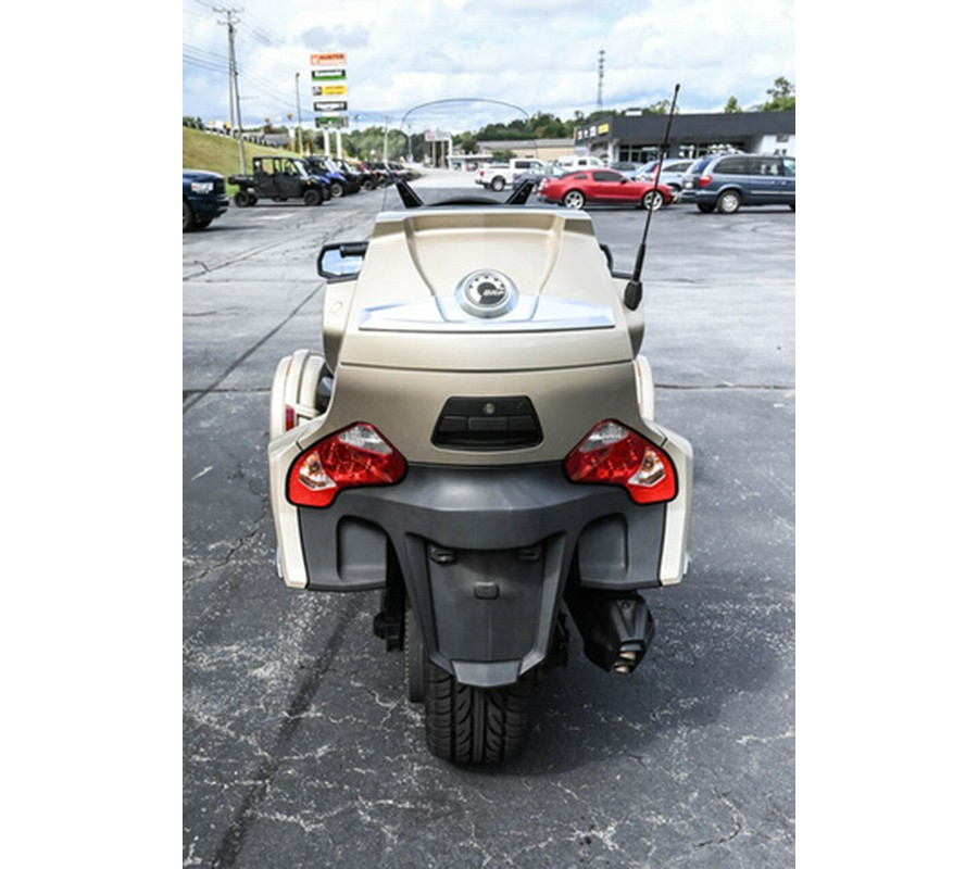 2017 Can-Am Spyder RT S 6-Speed Semi-Automatic (SE6)