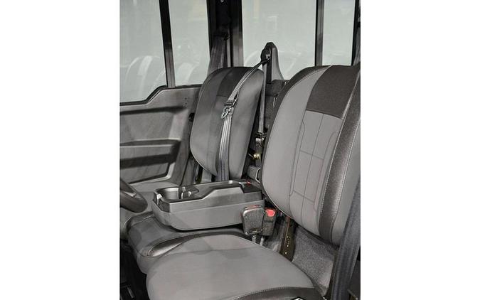 2026 Can-Am Defender MAX XT CAB HD11 With 10.25 in. Infotainment