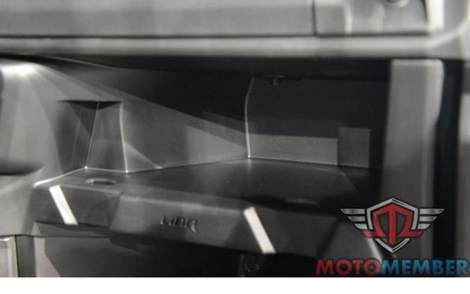 2026 Can-Am Defender MAX XT CAB HD11 With 10.25 in. Infotainment