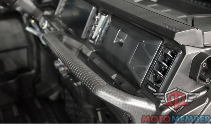 2026 Can-Am Defender MAX XT CAB HD11 With 10.25 in. Infotainment