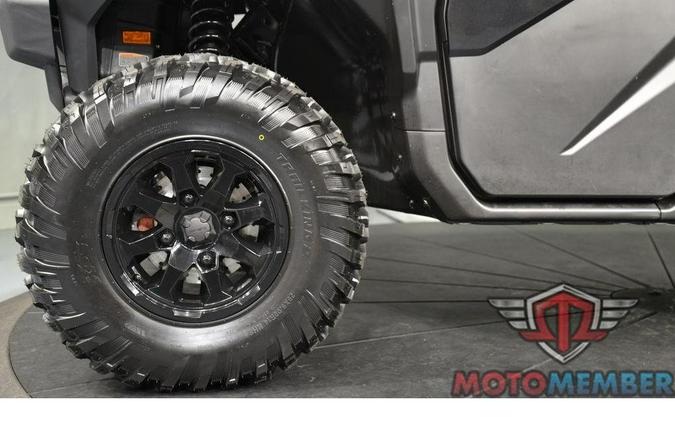 2026 Can-Am Defender MAX XT CAB HD11 With 10.25 in. Infotainment
