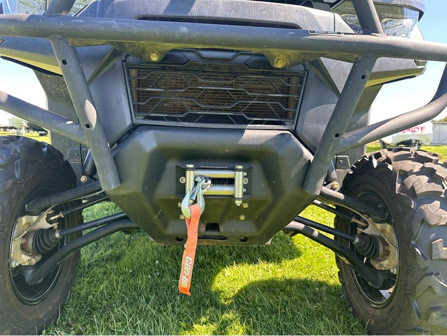 2020 Can-Am™ Defender DPS HD8