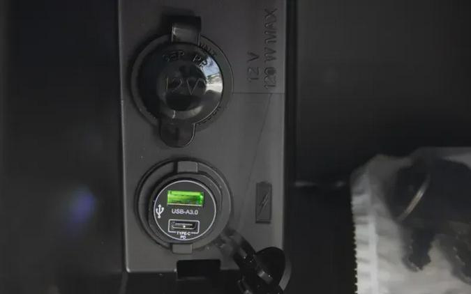 2026 CAN-AM DEFENDER MAX LONE STAR CAB HD11