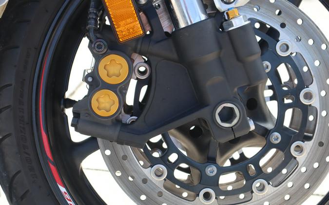 2015 Yamaha Motor Corp., USA YZF-R6
