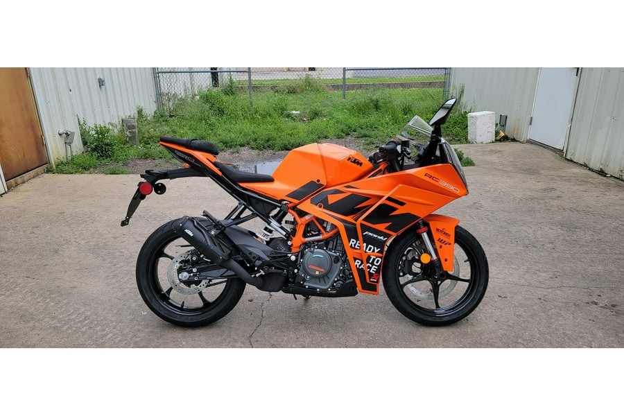 2023 KTM RC 390