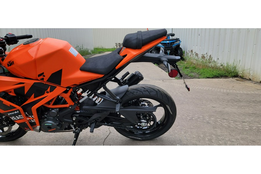 2023 KTM RC 390