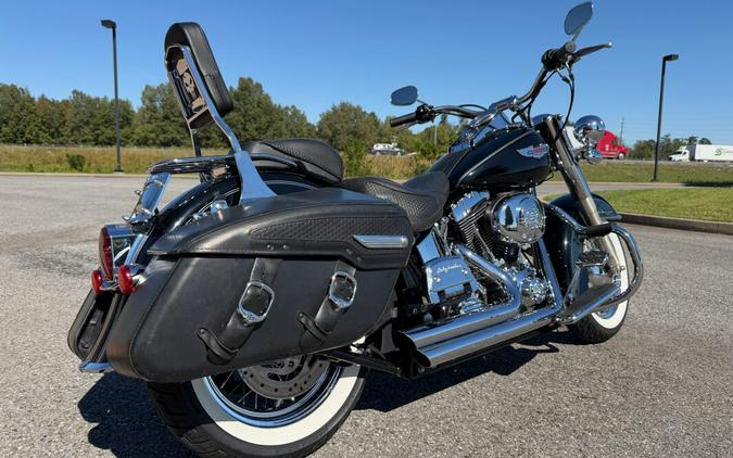 2005 Harley-Davidson® Softail® Deluxe Vivid Black